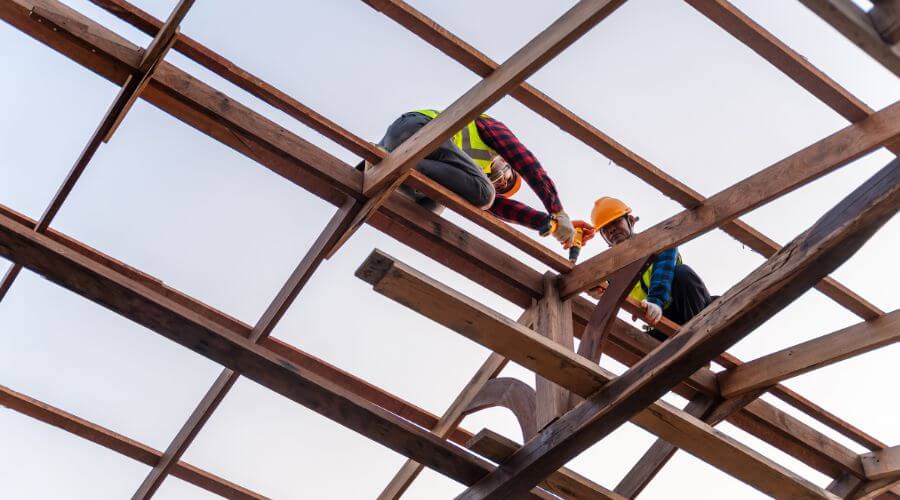 Professional gutter cleaning services in Kingston, TN